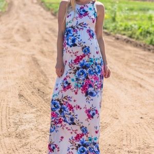 Ivory Floral Sleeveless Maternity Maxi Dress